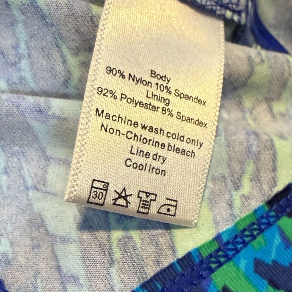ALO Women’s Blue Green Animal Print Racerback Athletic Tank Top Size Medium - Picture 5 of 6